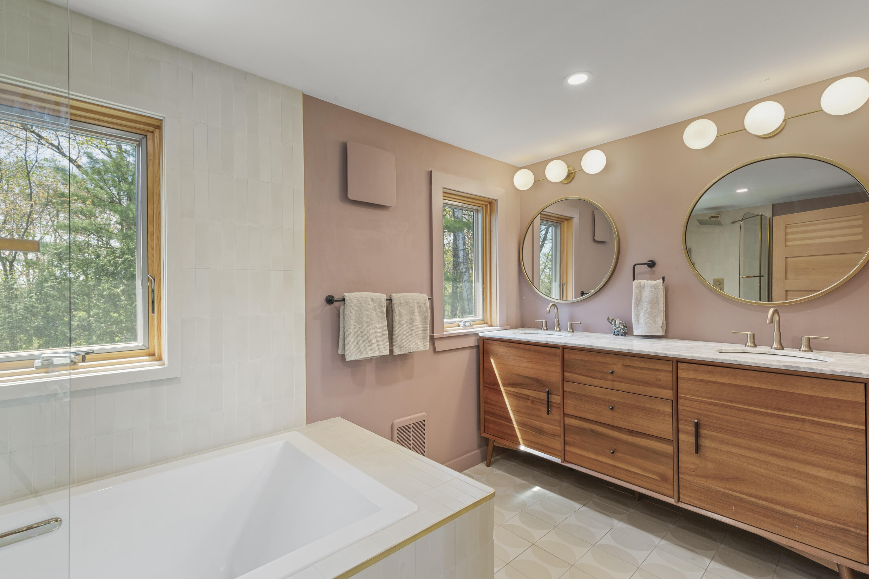 121 Heal Road Lincolnville ME 04849