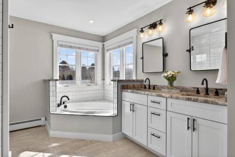 2 Renee Road Freeport ME 04032