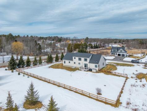 2 Renee Road Freeport ME 04032