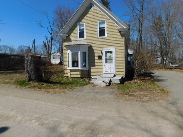 10 Summer Street Calais ME 04619