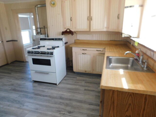 10 Summer Street Calais ME 04619