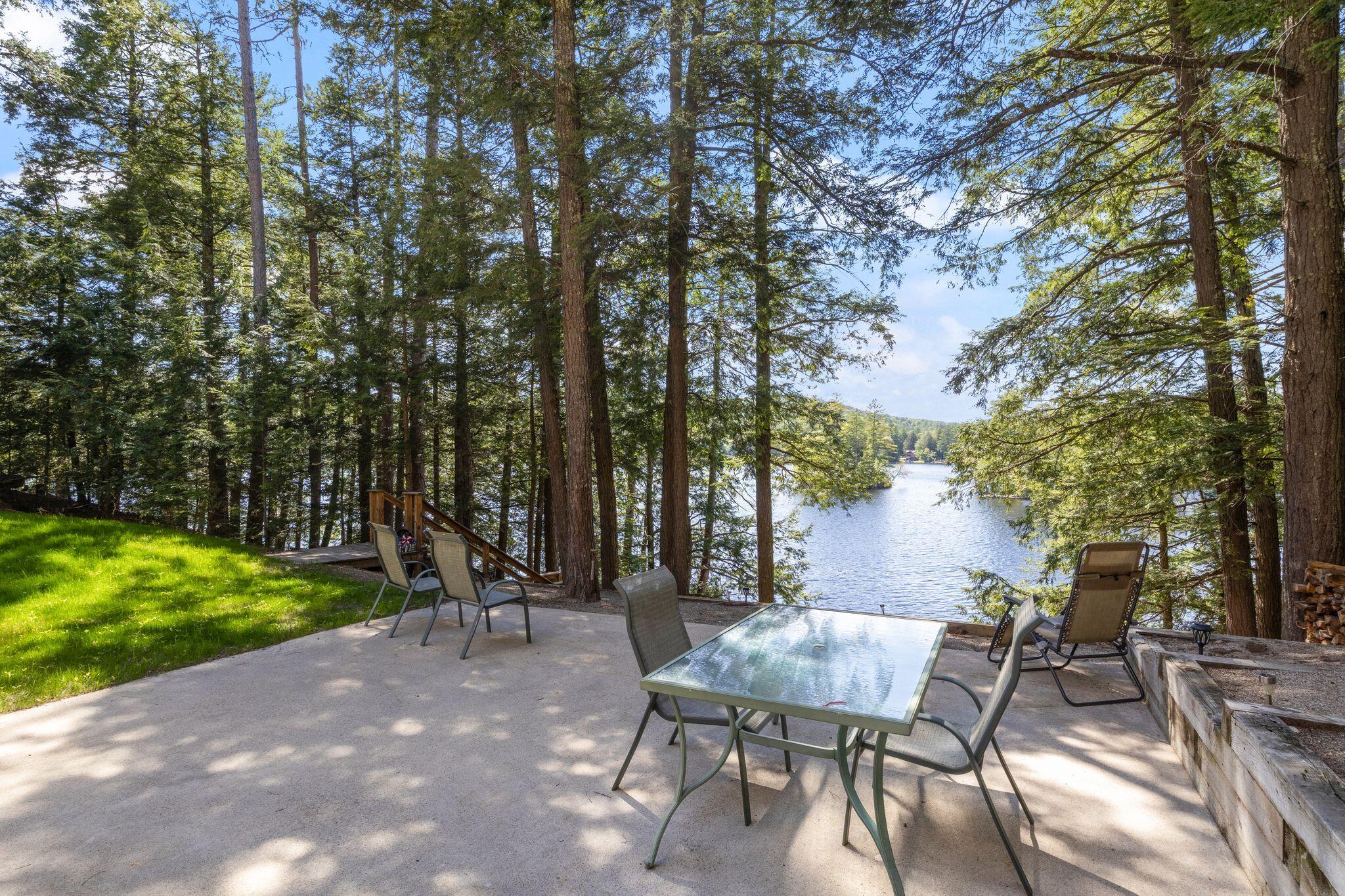 33 E Shore Drive Limerick ME 04048