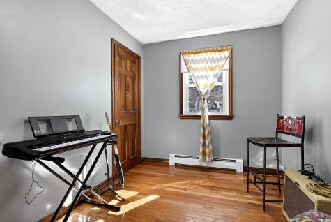 36 Mary Street West Gardiner ME 04345