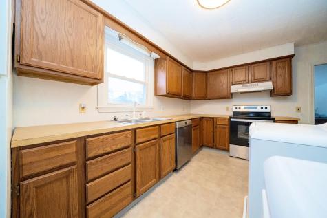 13 Westbrook Terrace Hampden ME 04444