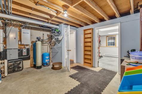 59 Kidder Hill Road Holden ME 04429