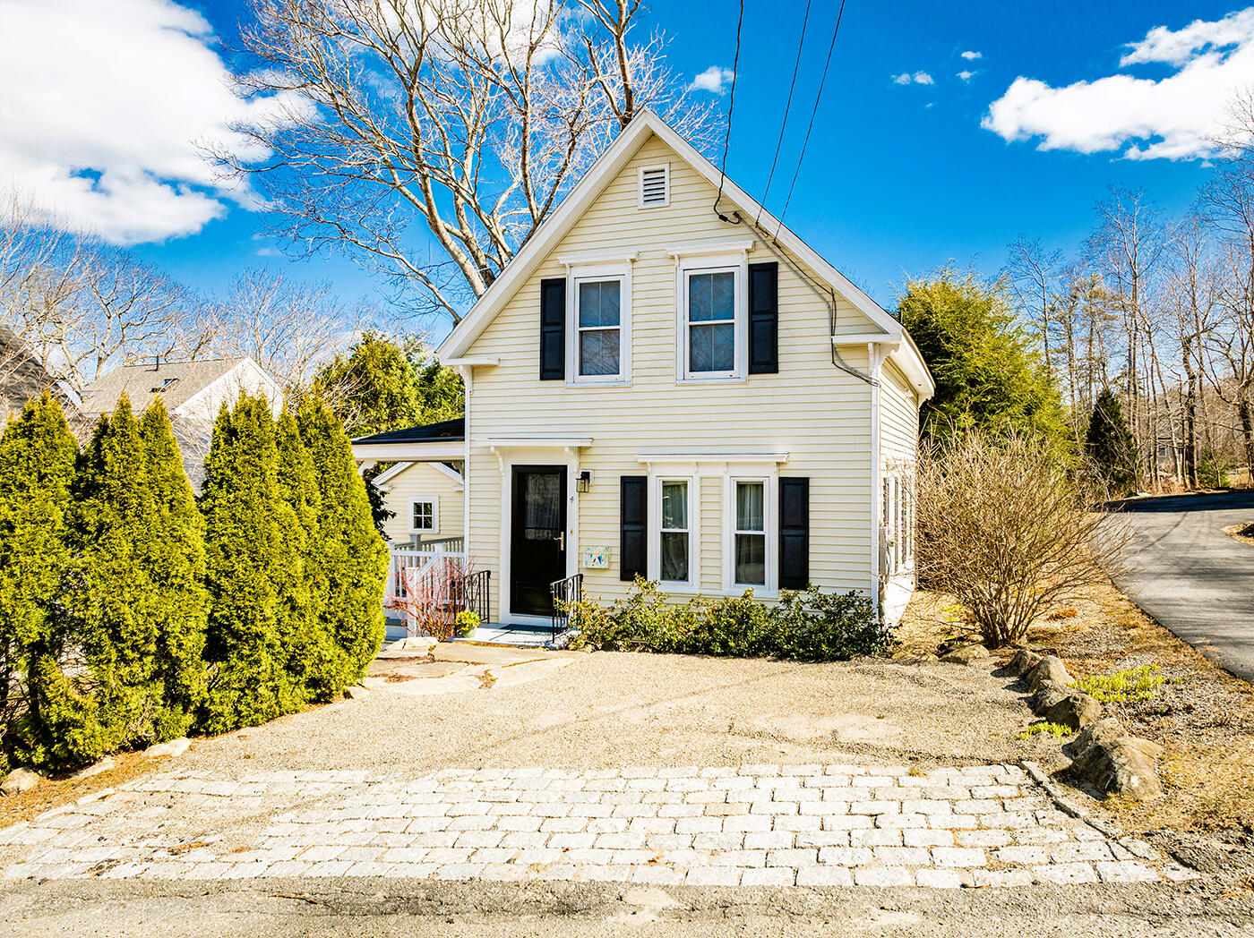 4 Chestnut Hill Street Camden ME 04843