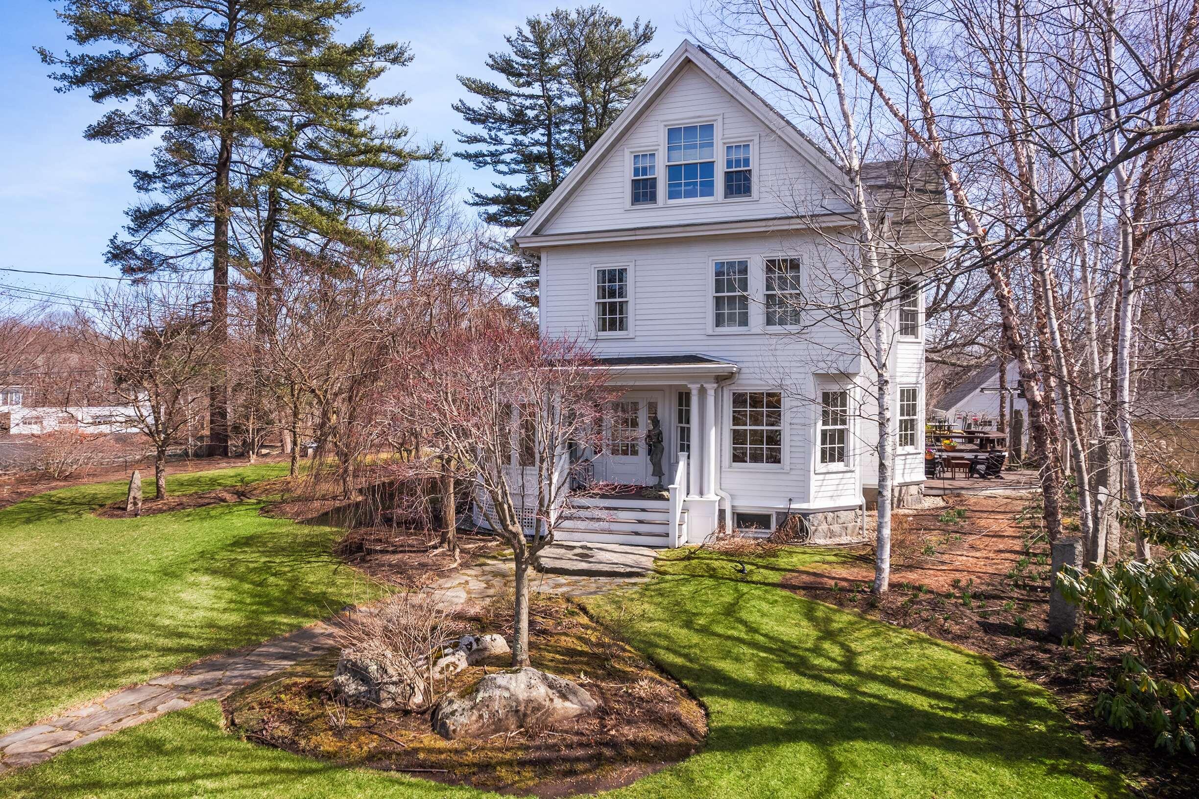 28 Wentworth Street Kittery ME 03904