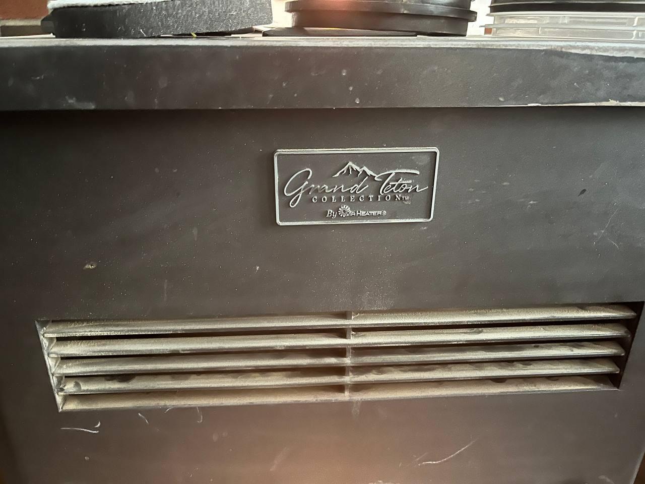 40 Lakeview Rockland ME 04841