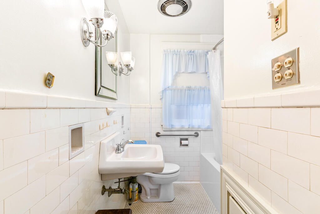 296 Brighton Avenue Portland ME 04102