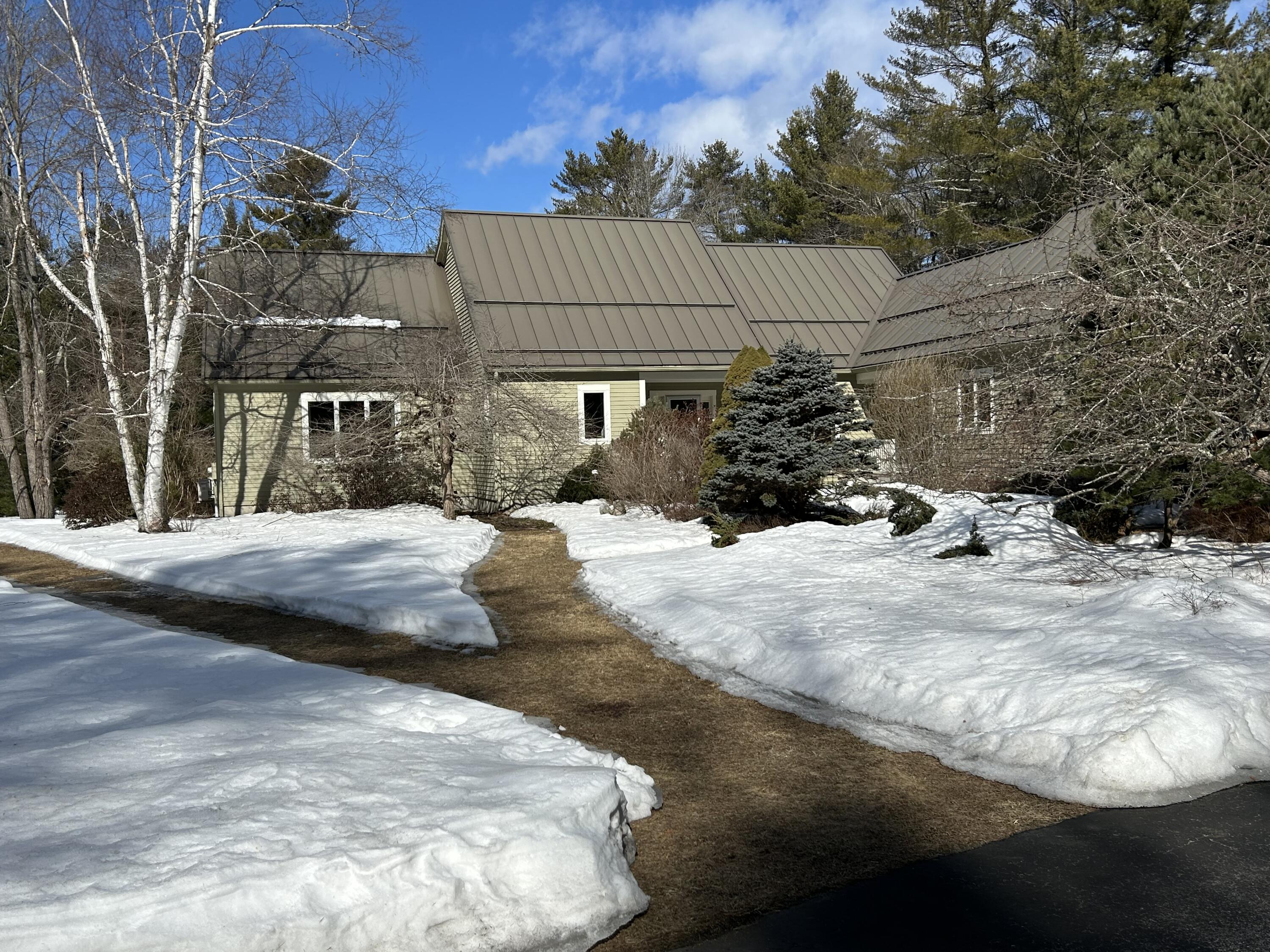 40 Woodland Road Pownal ME 04069