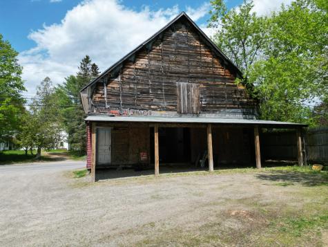 2741 Lee Road Lee ME 04455