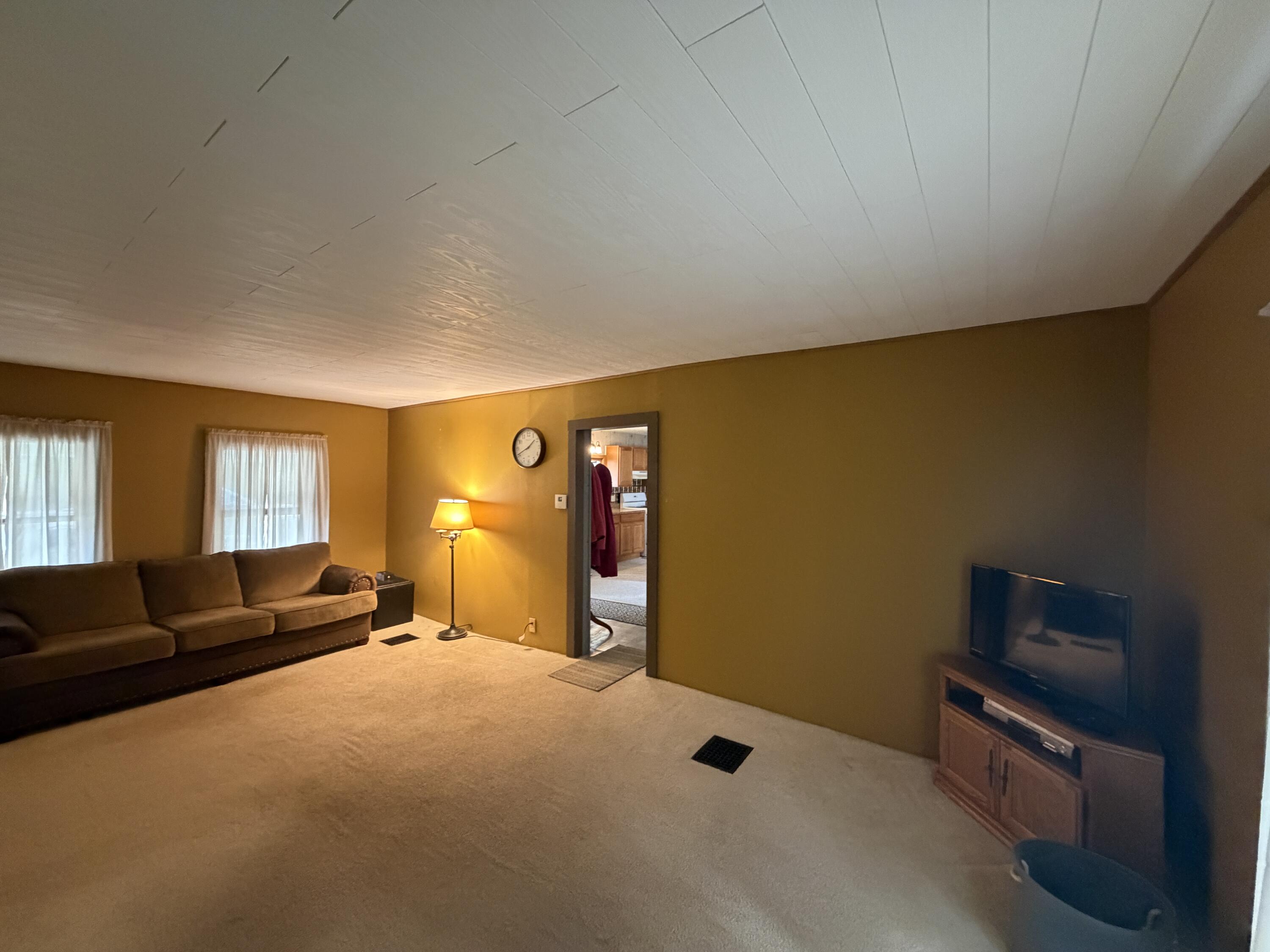 2741 Lee Road Lee ME 04455