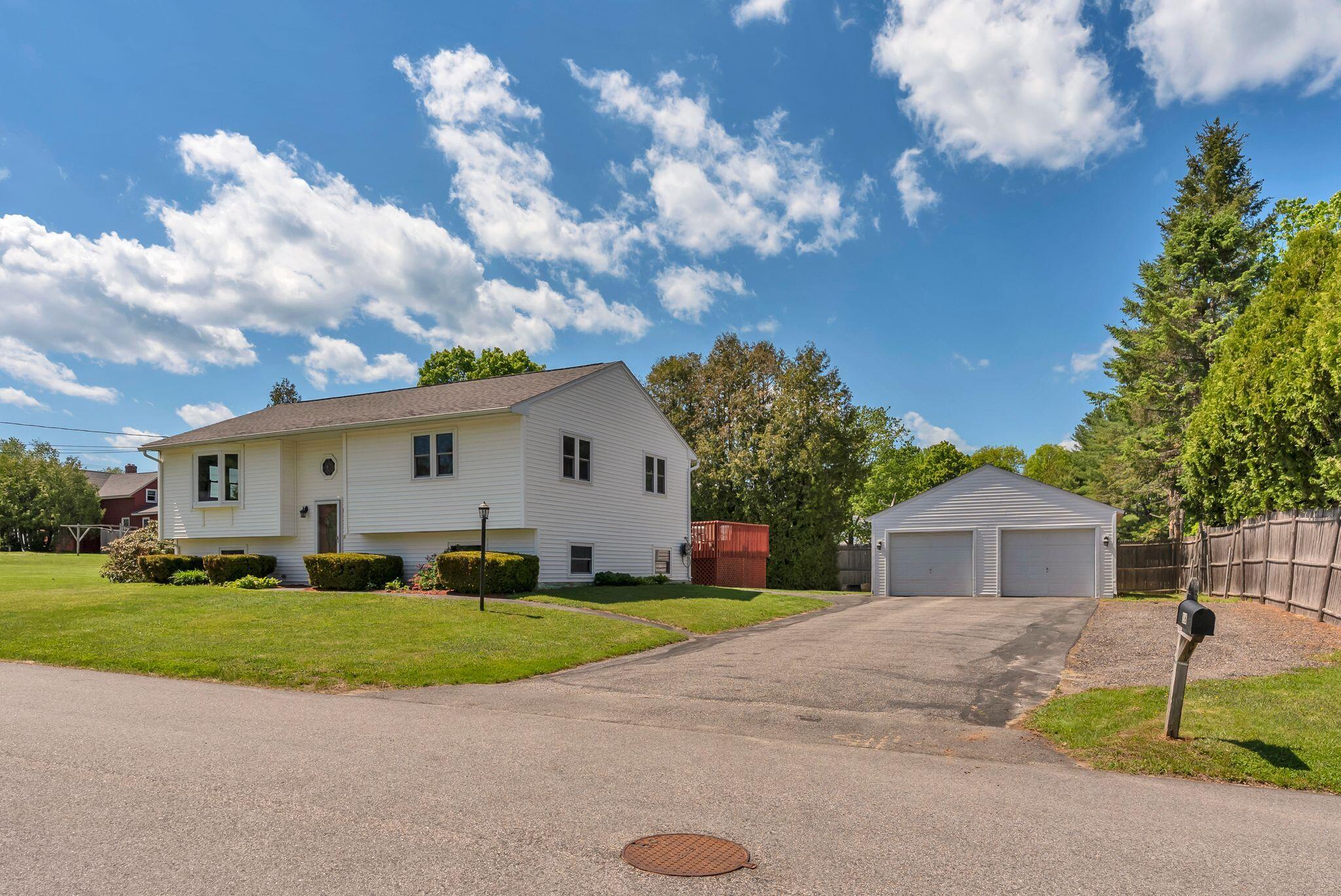 16 Leland Street Lewiston ME 04240