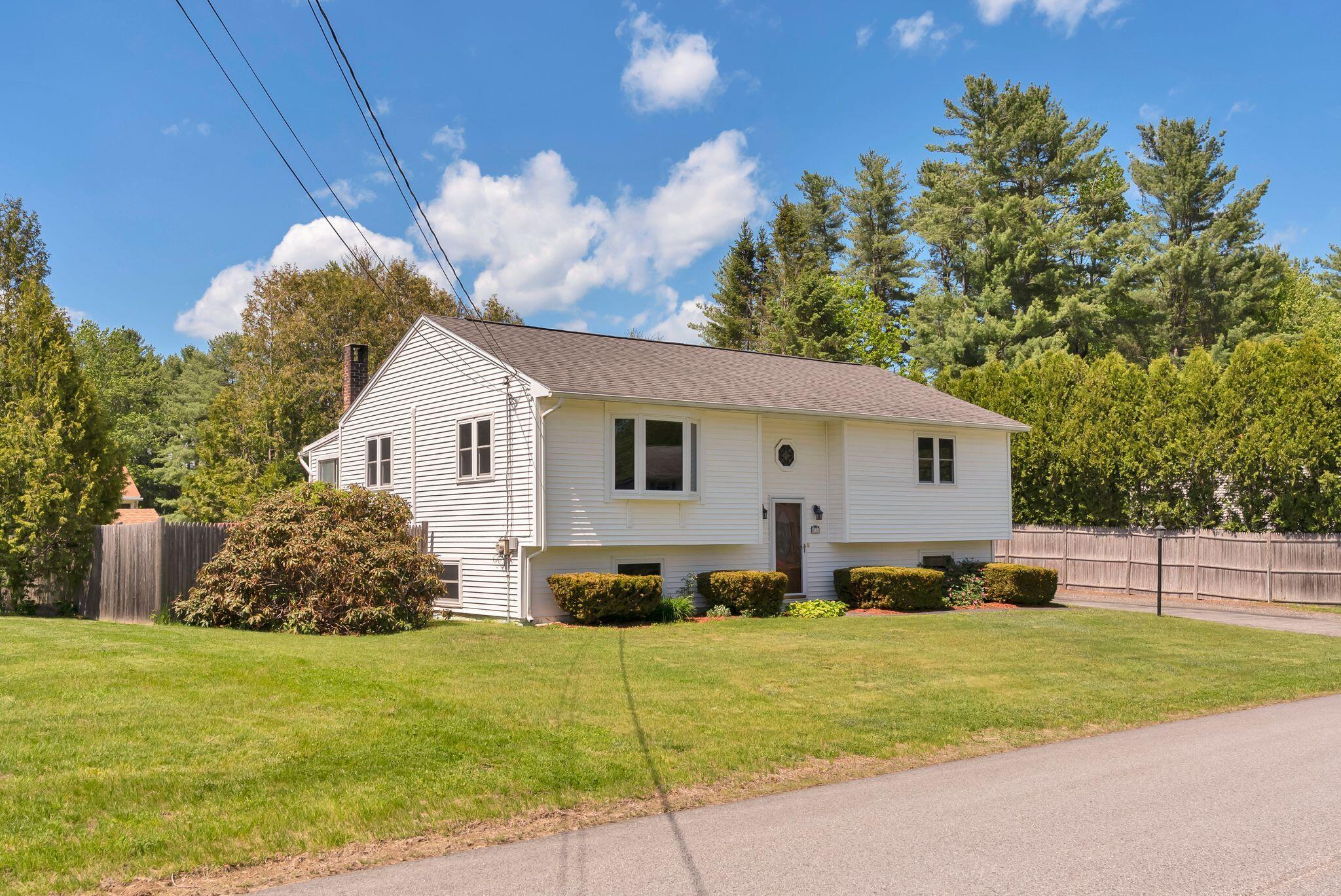 16 Leland Street Lewiston ME 04240