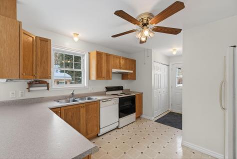 44 W Bates Street Auburn ME 04210