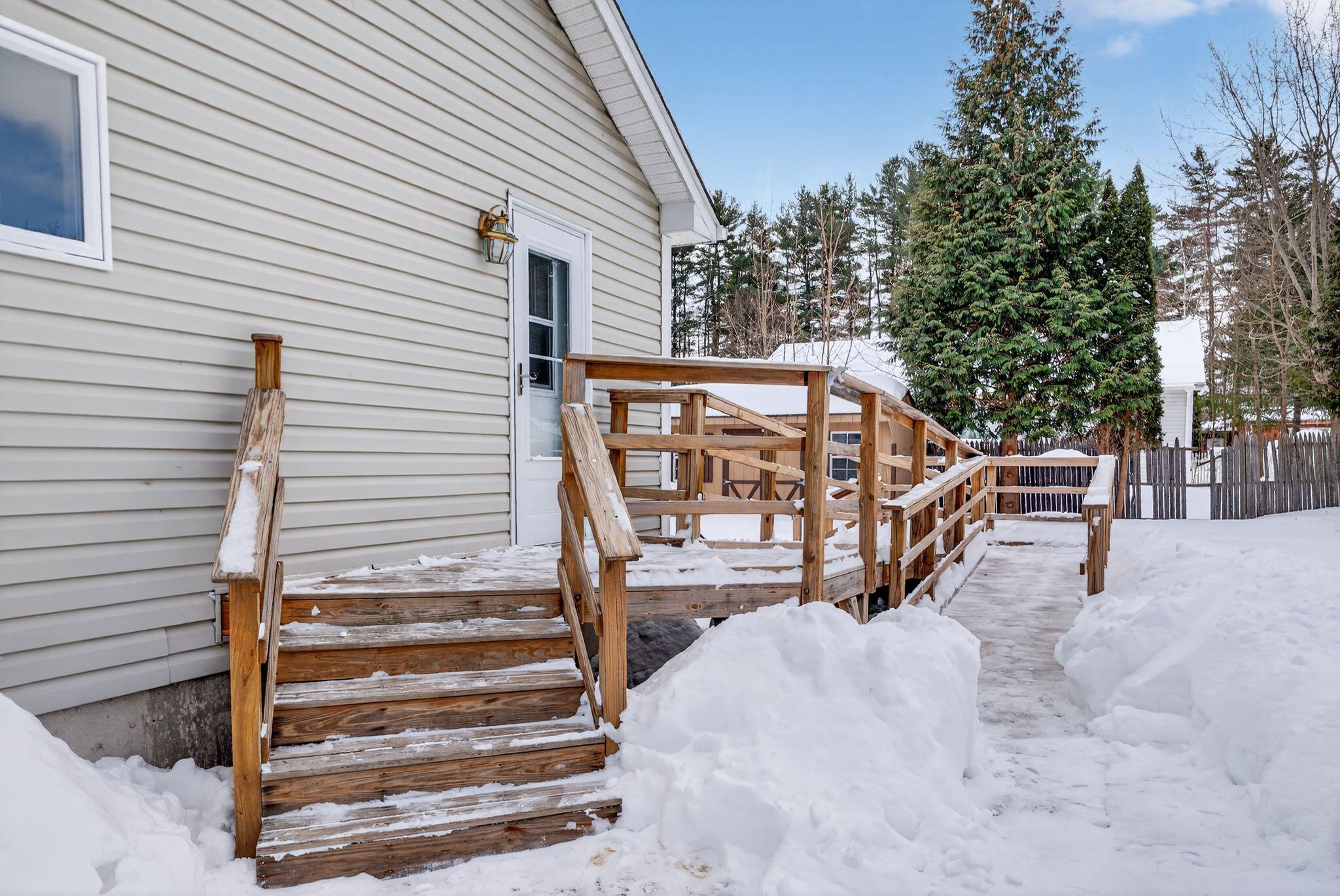 44 W Bates Street Auburn ME 04210