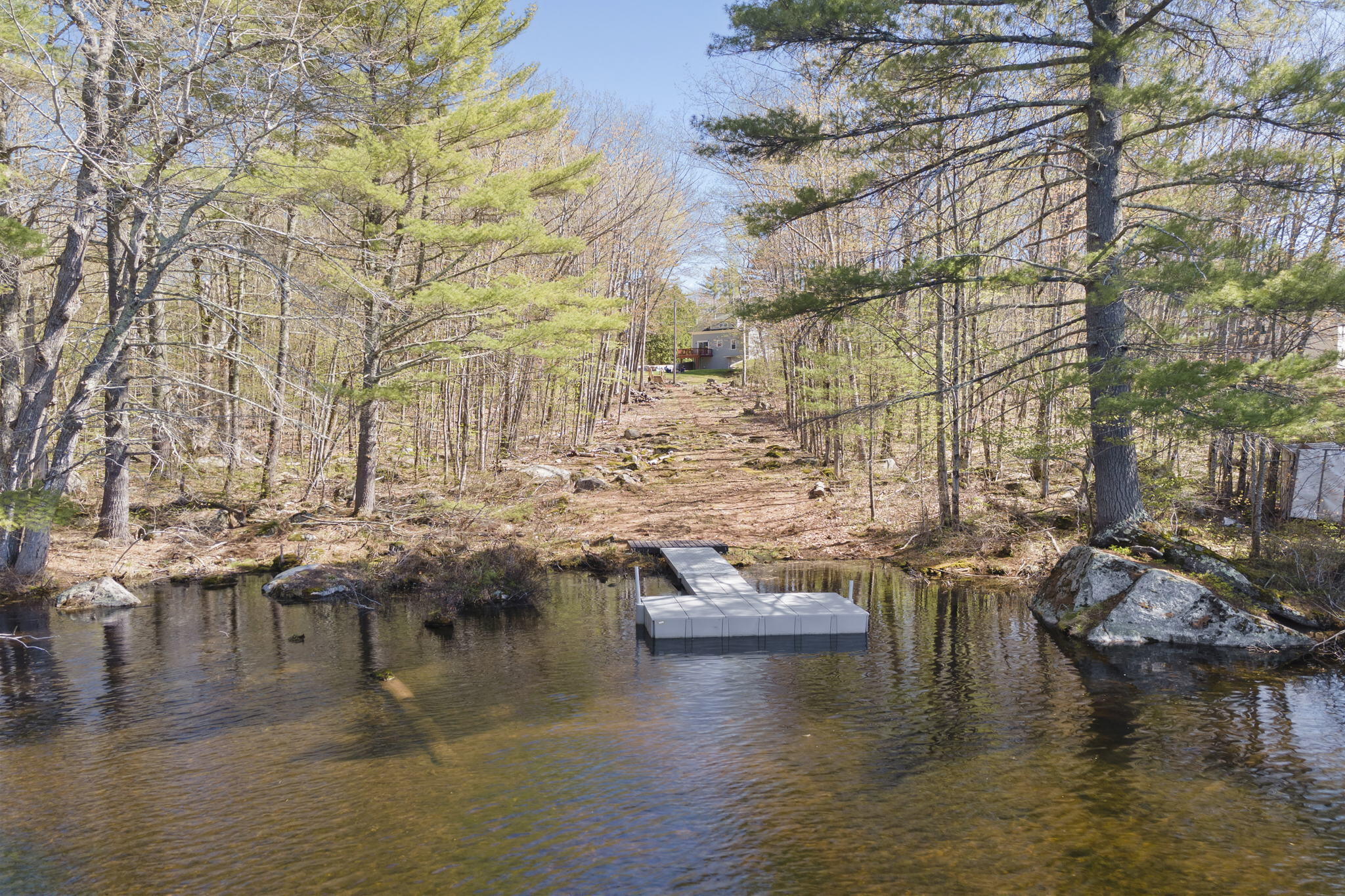 1579 Roosevelt Trail Raymond ME 04071