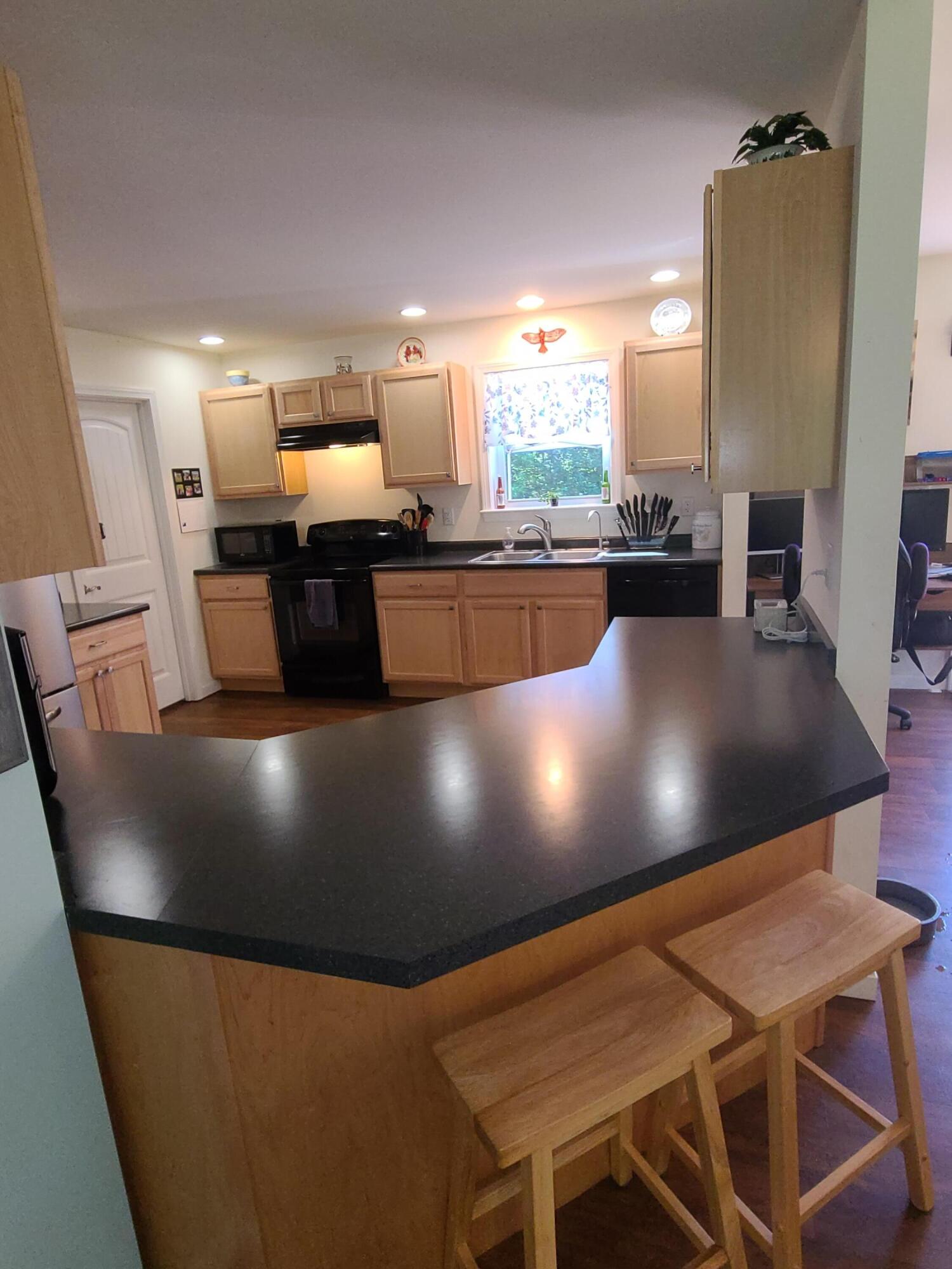 21 Monarch Lane Leeds ME 04263