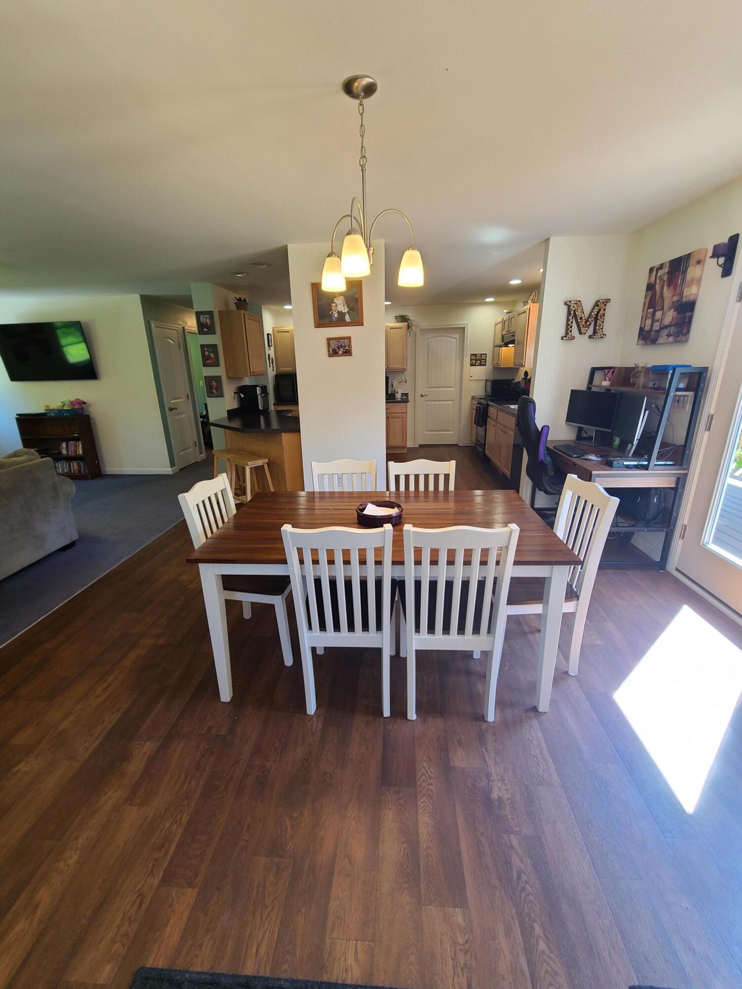 21 Monarch Lane Leeds ME 04263