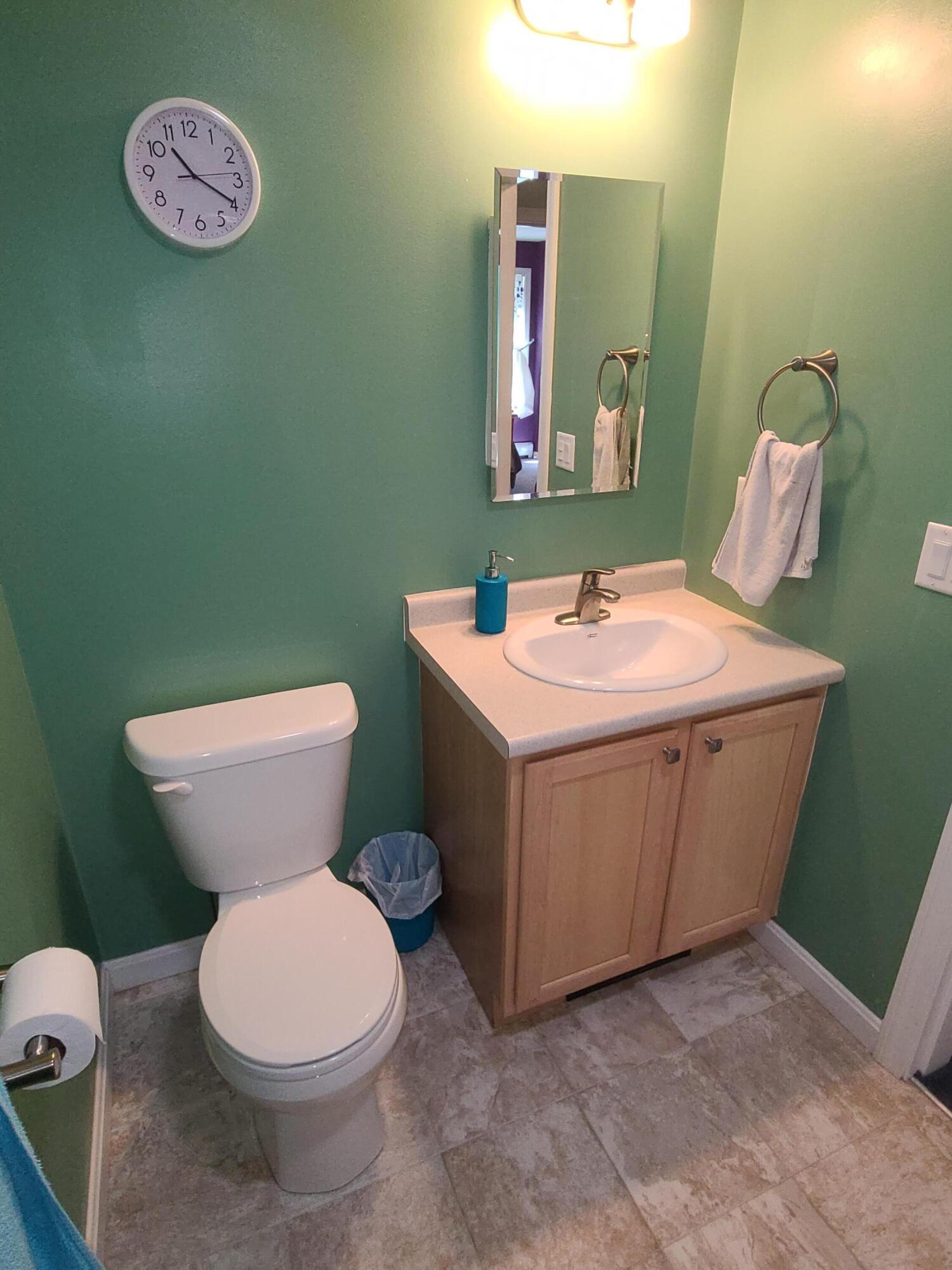 21 Monarch Lane Leeds ME 04263