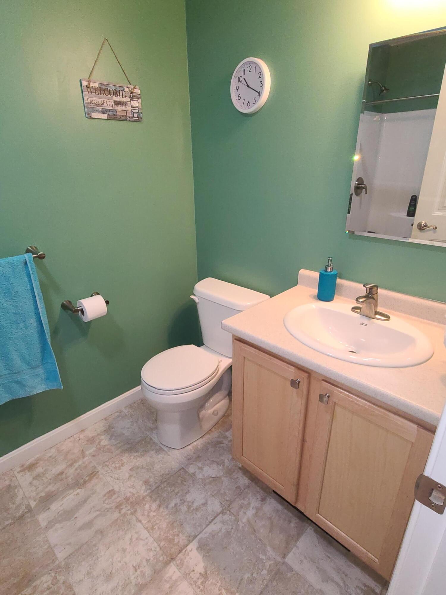 21 Monarch Lane Leeds ME 04263