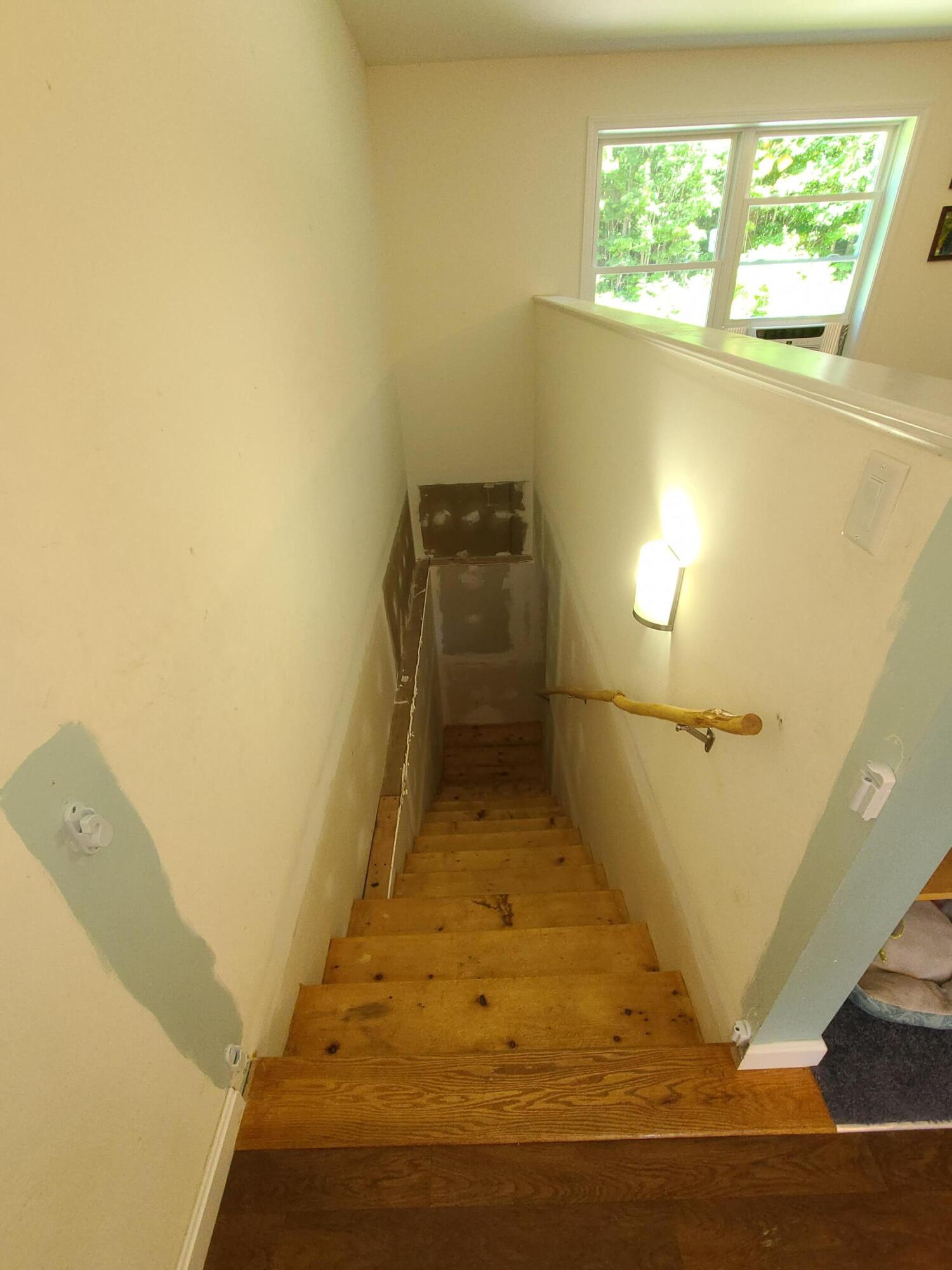 21 Monarch Lane Leeds ME 04263
