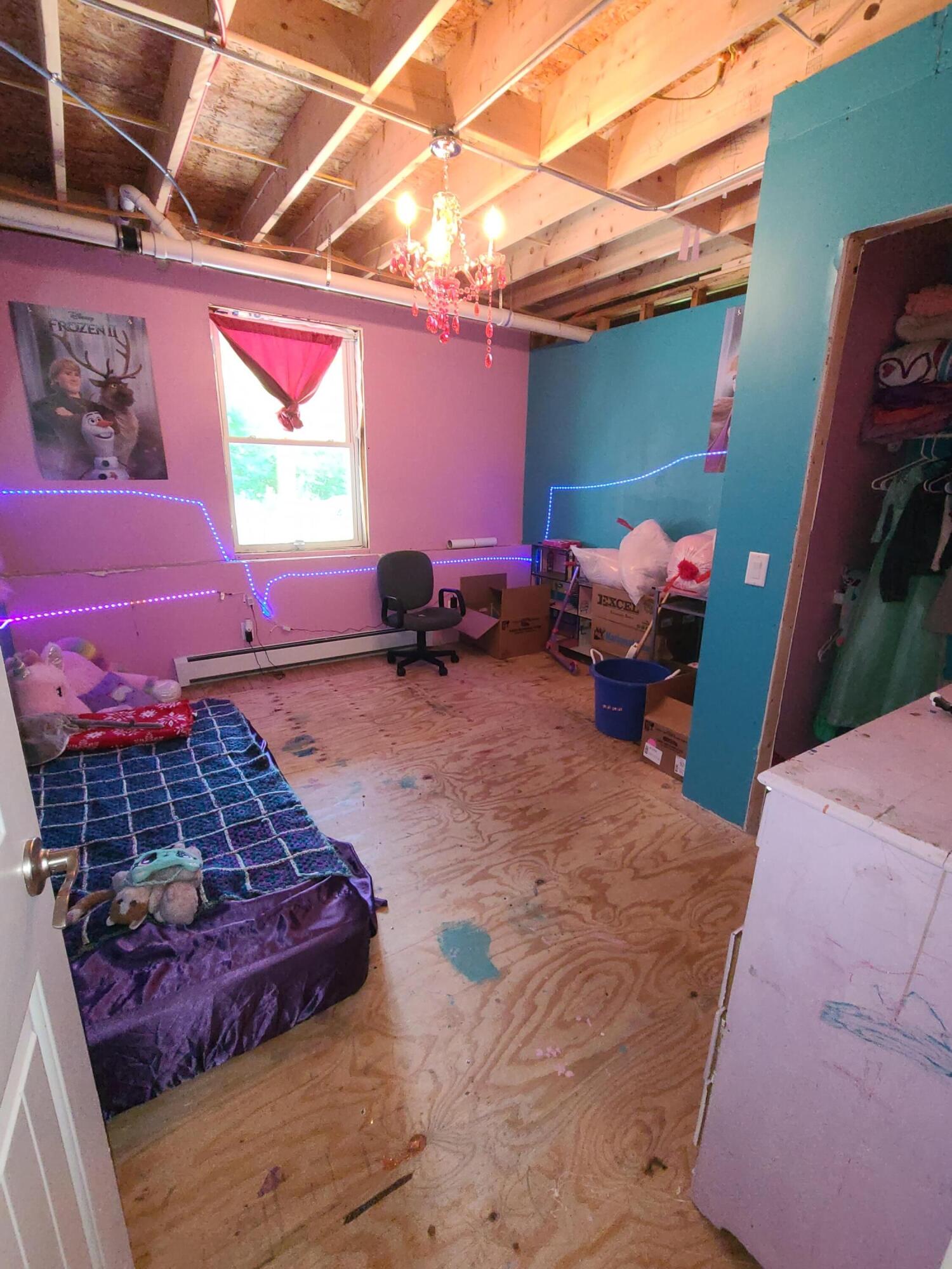 21 Monarch Lane Leeds ME 04263