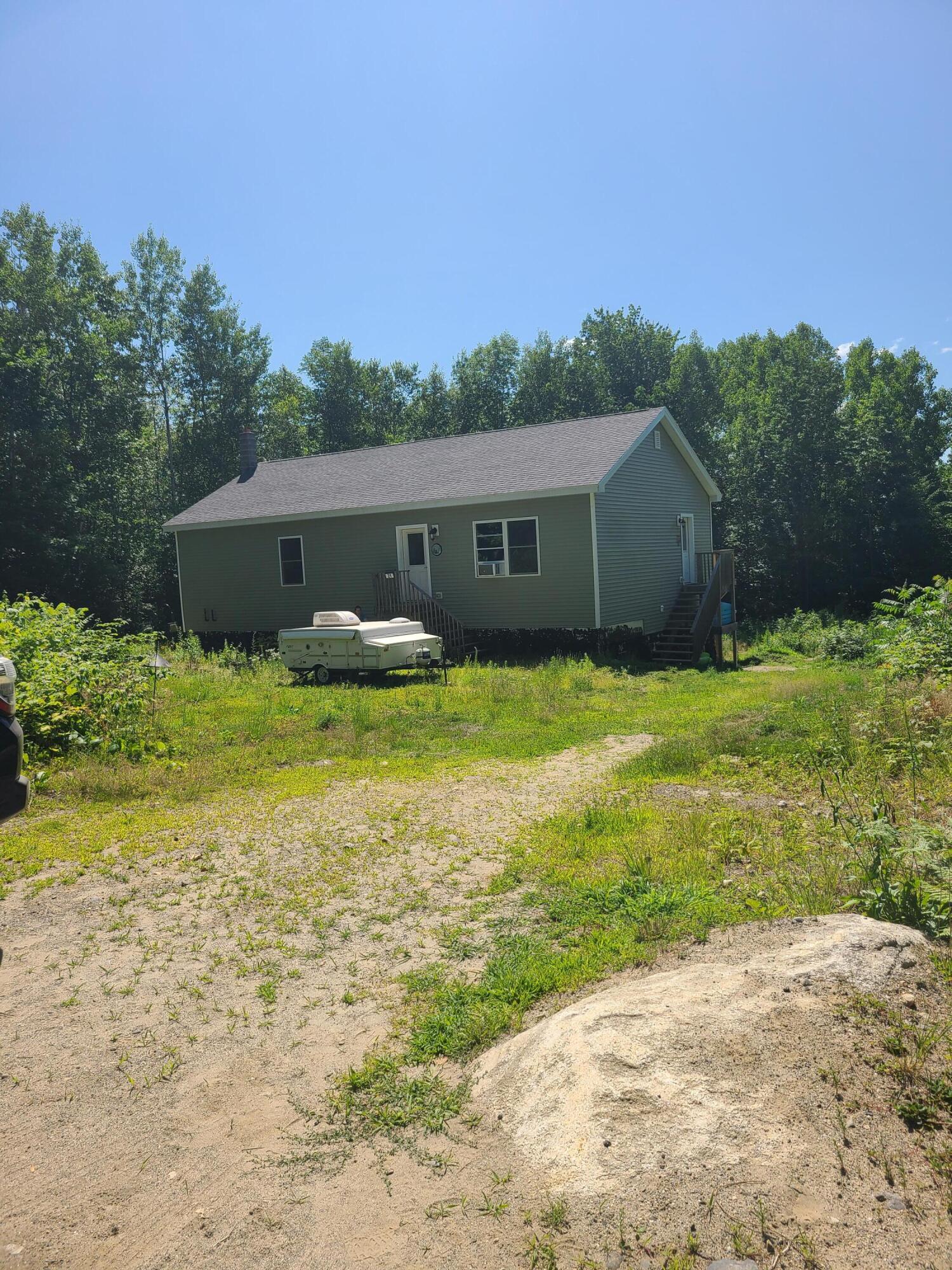 21 Monarch Lane Leeds ME 04263