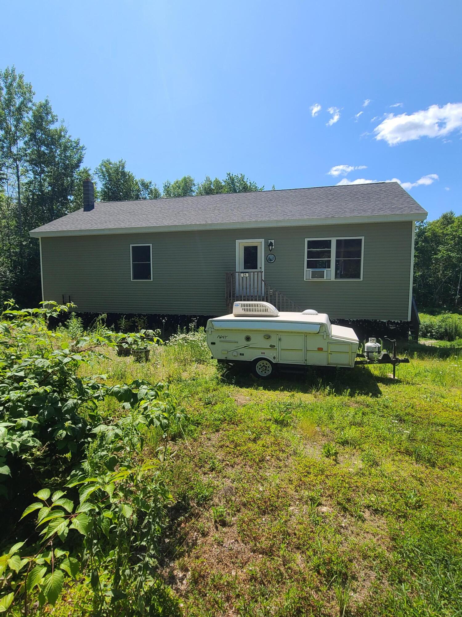 21 Monarch Lane Leeds ME 04263