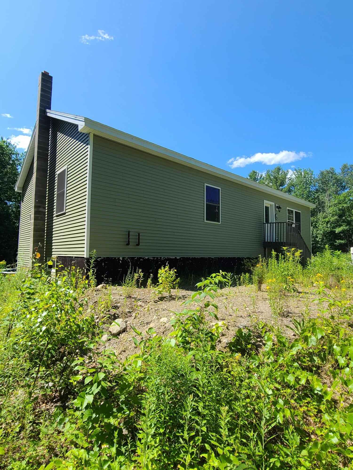 21 Monarch Lane Leeds ME 04263