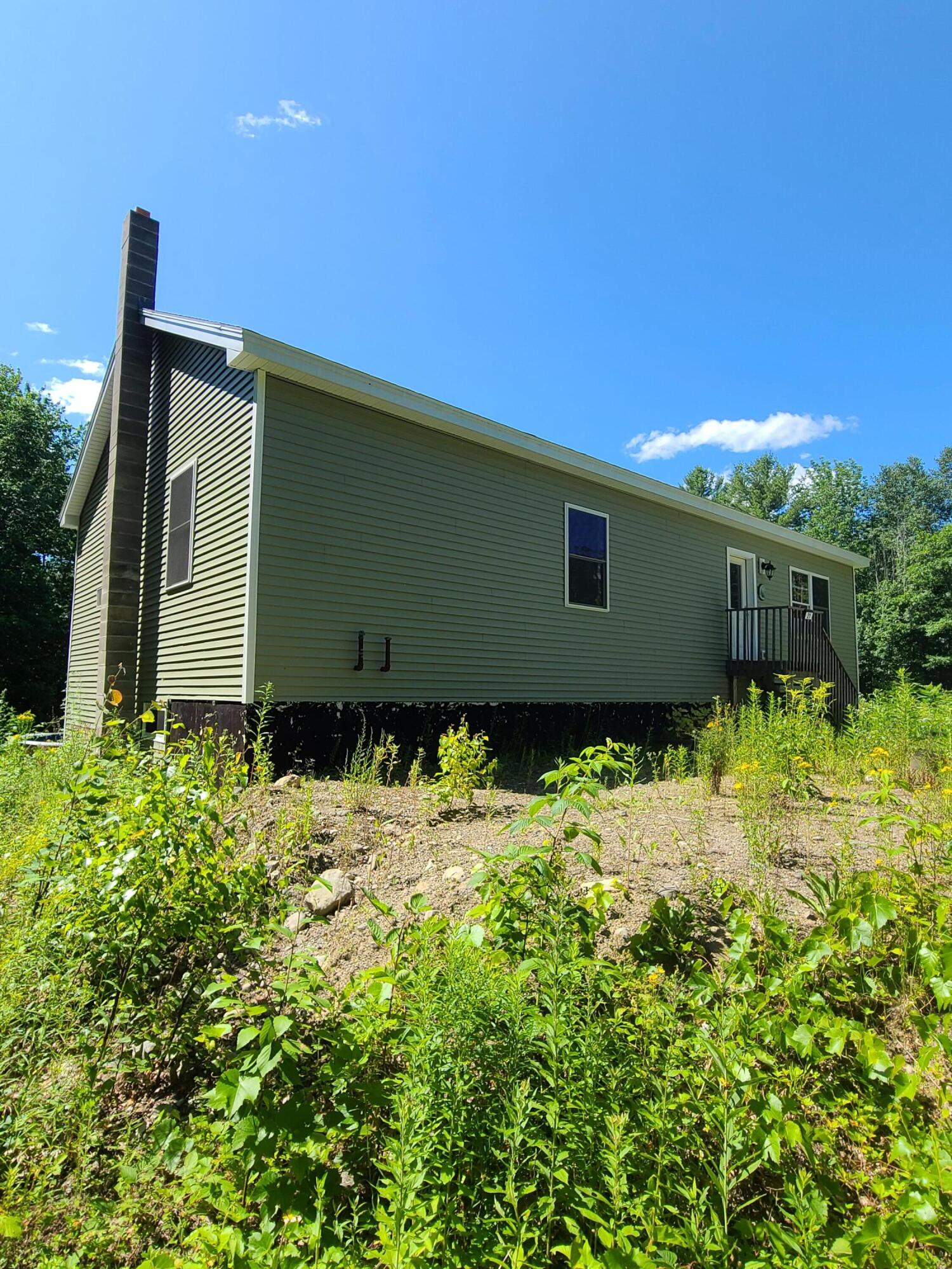 21 Monarch Lane Leeds ME 04263