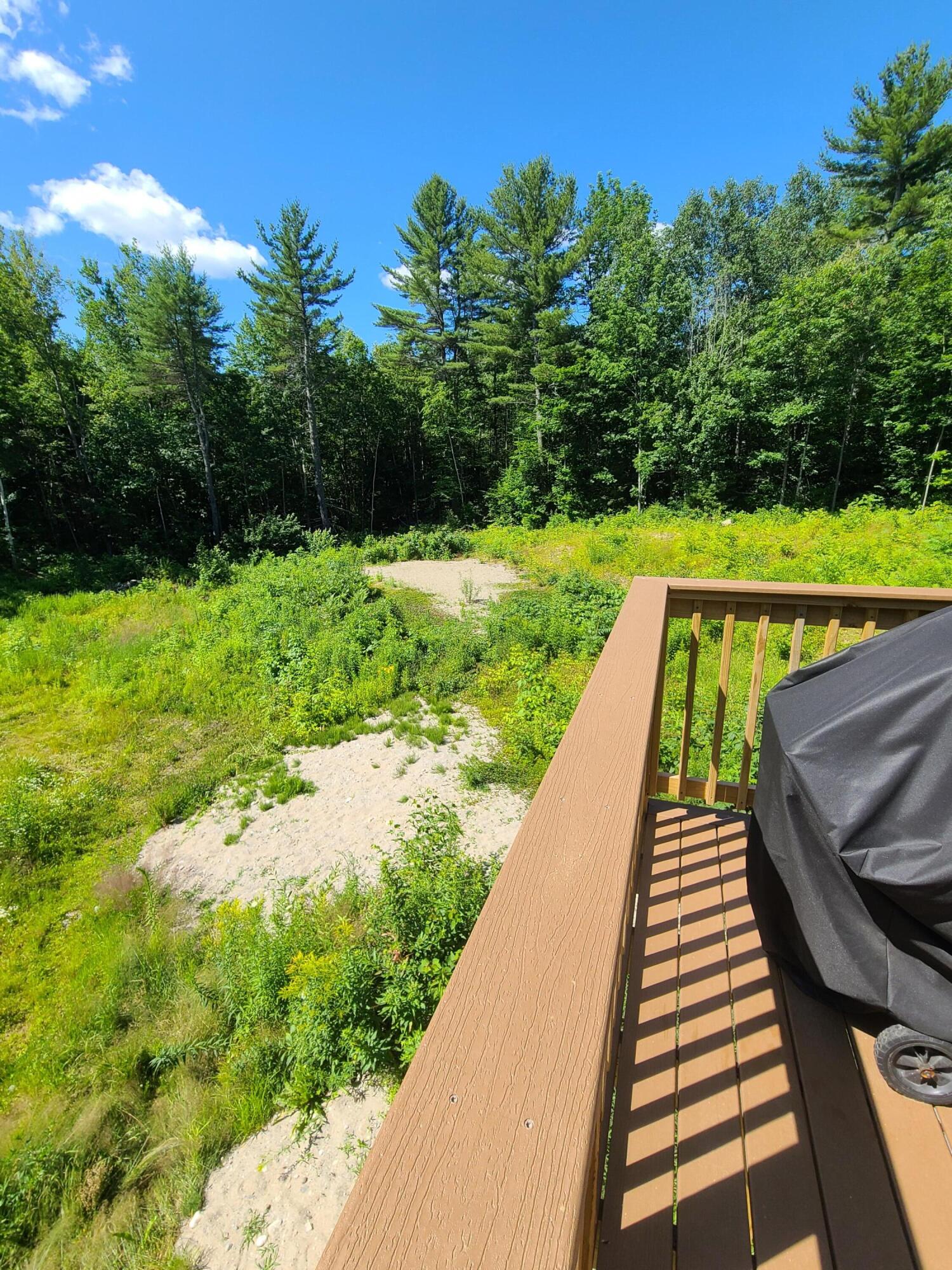 21 Monarch Lane Leeds ME 04263