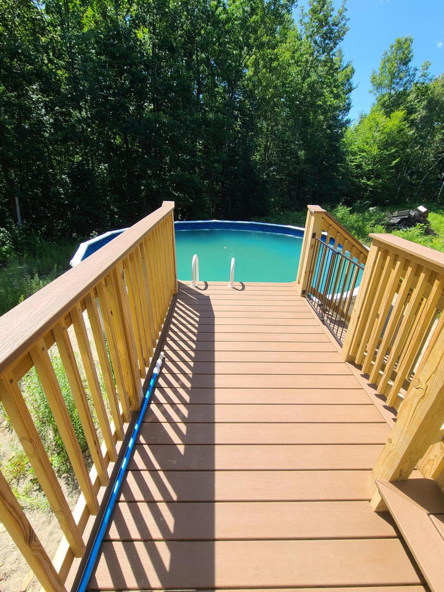 21 Monarch Lane Leeds ME 04263
