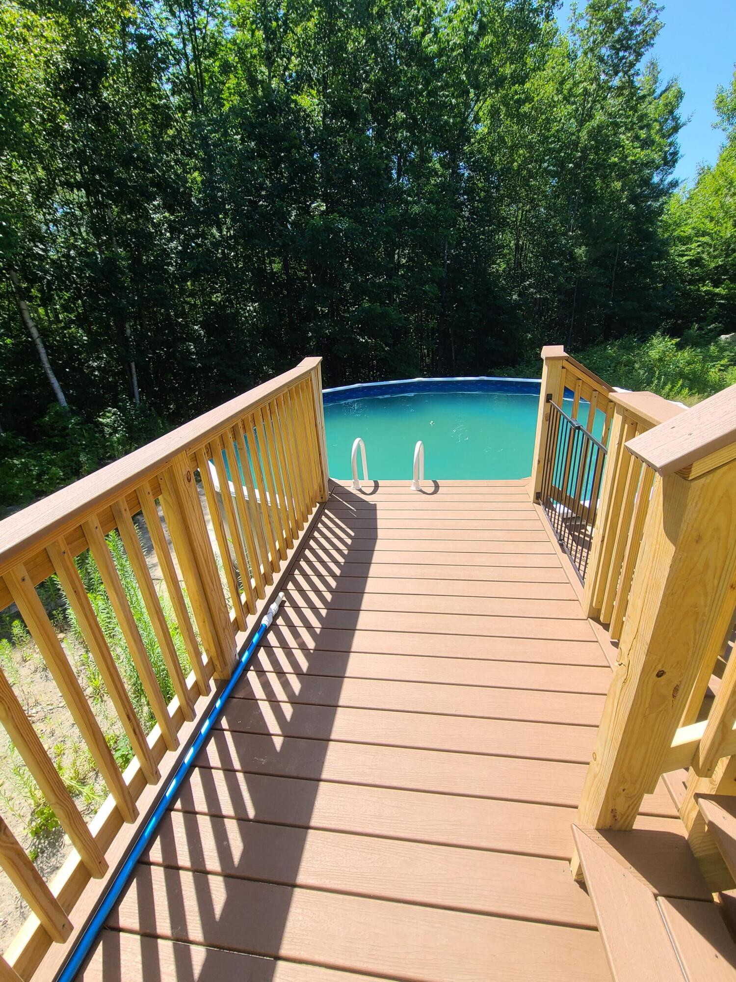 21 Monarch Lane Leeds ME 04263