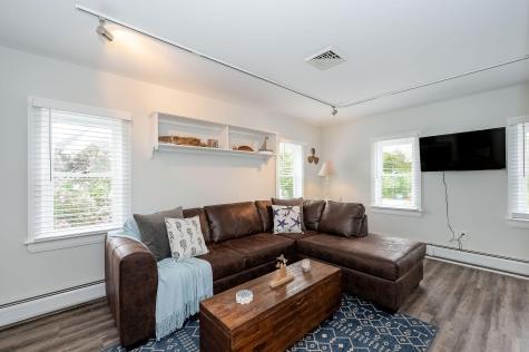 281 York Street York ME 03909