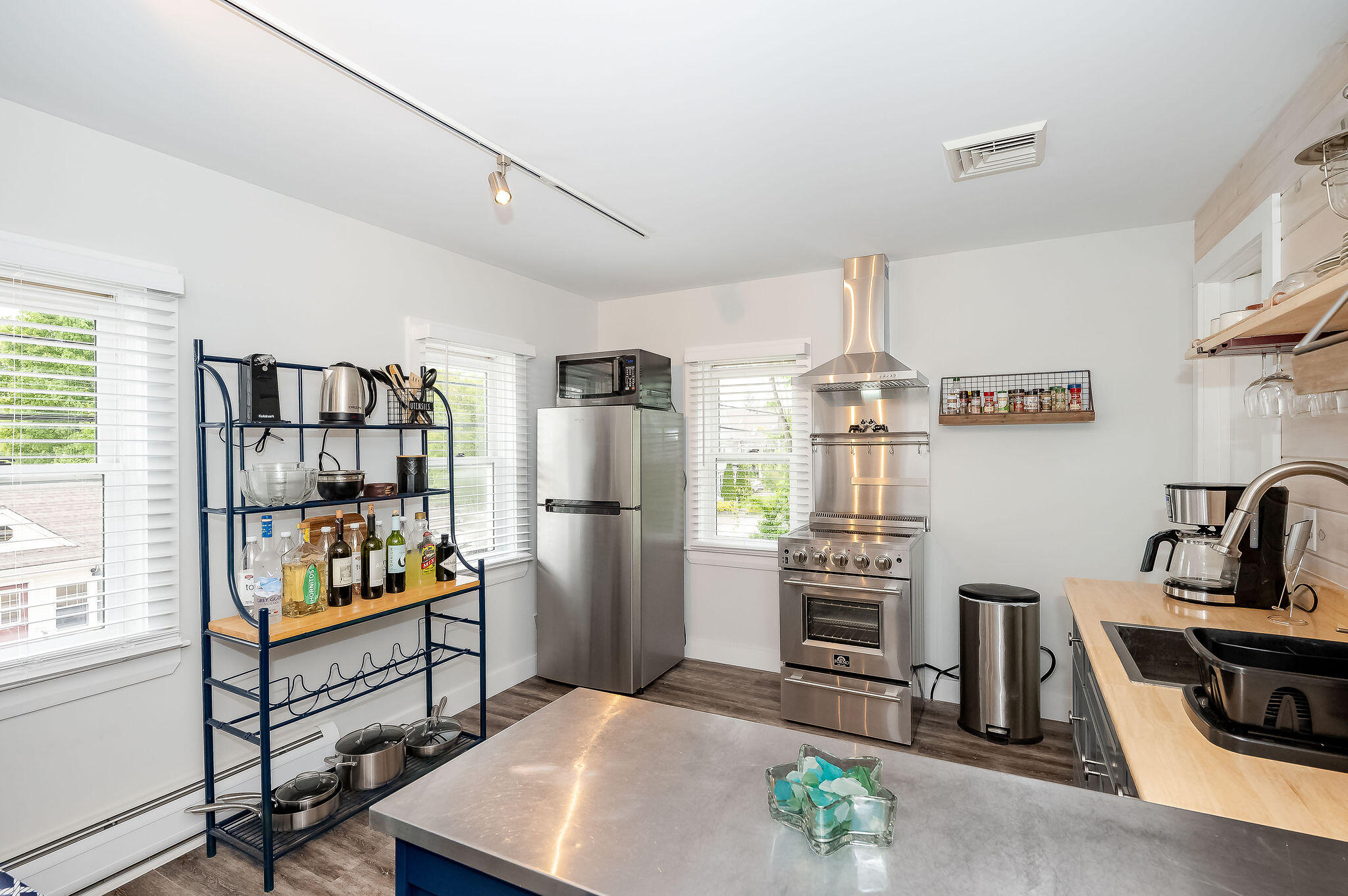 281 York Street York ME 03909