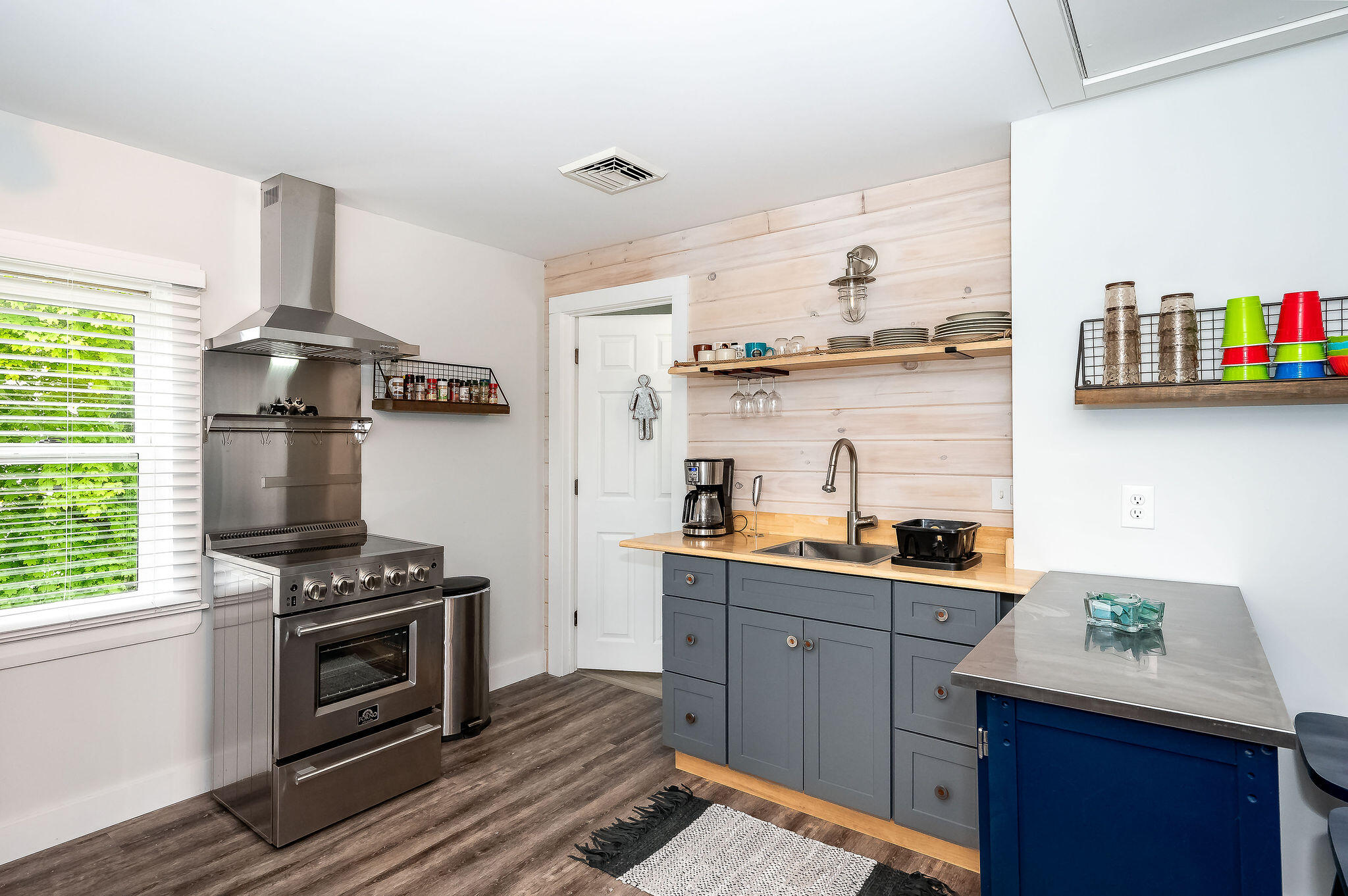 281 York Street York ME 03909