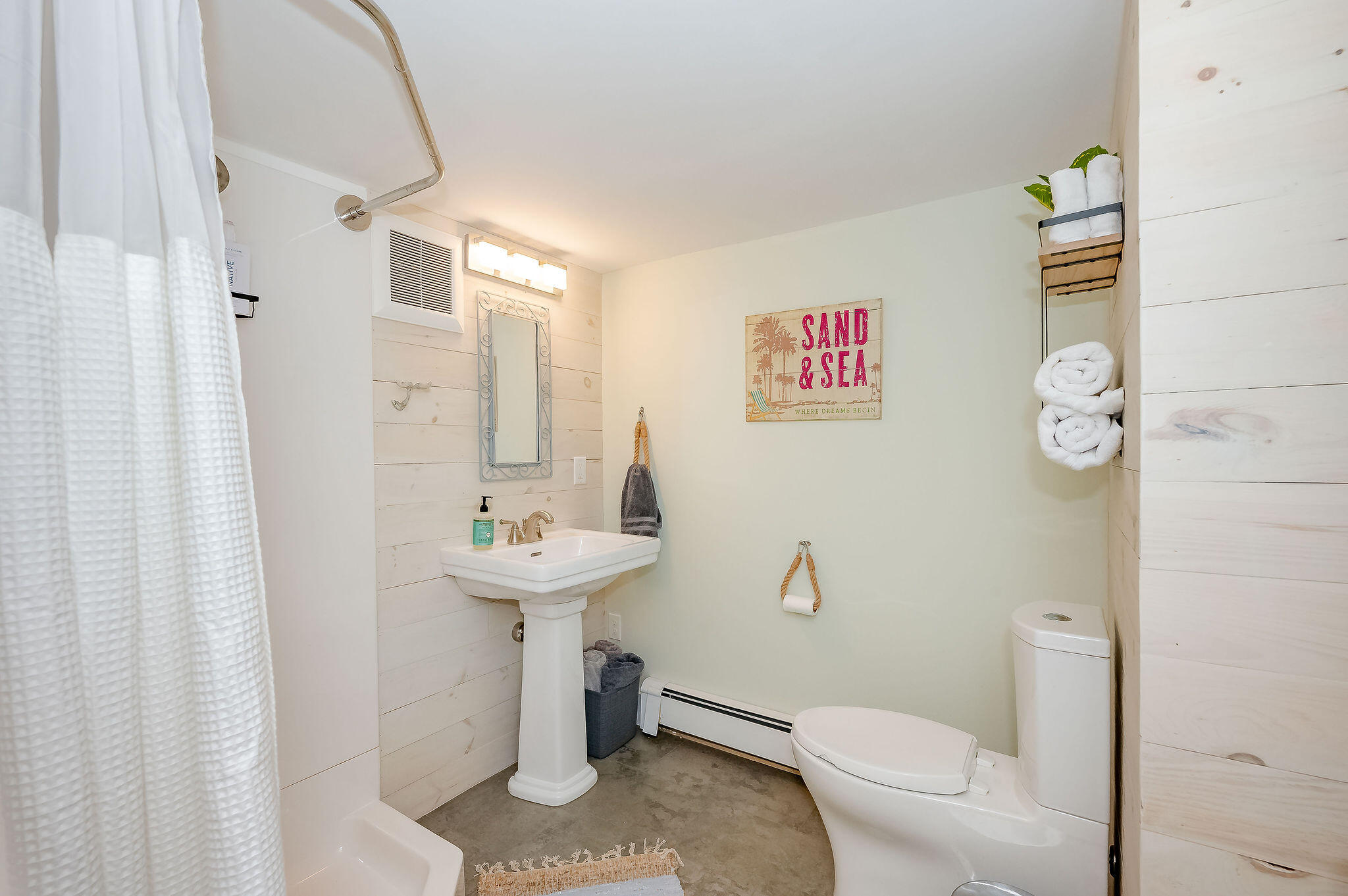 281 York Street York ME 03909