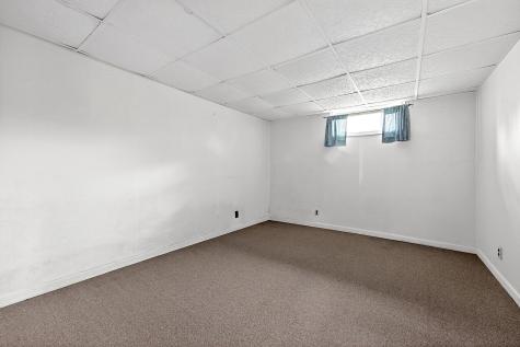 897 Riverside Drive Augusta ME 04330