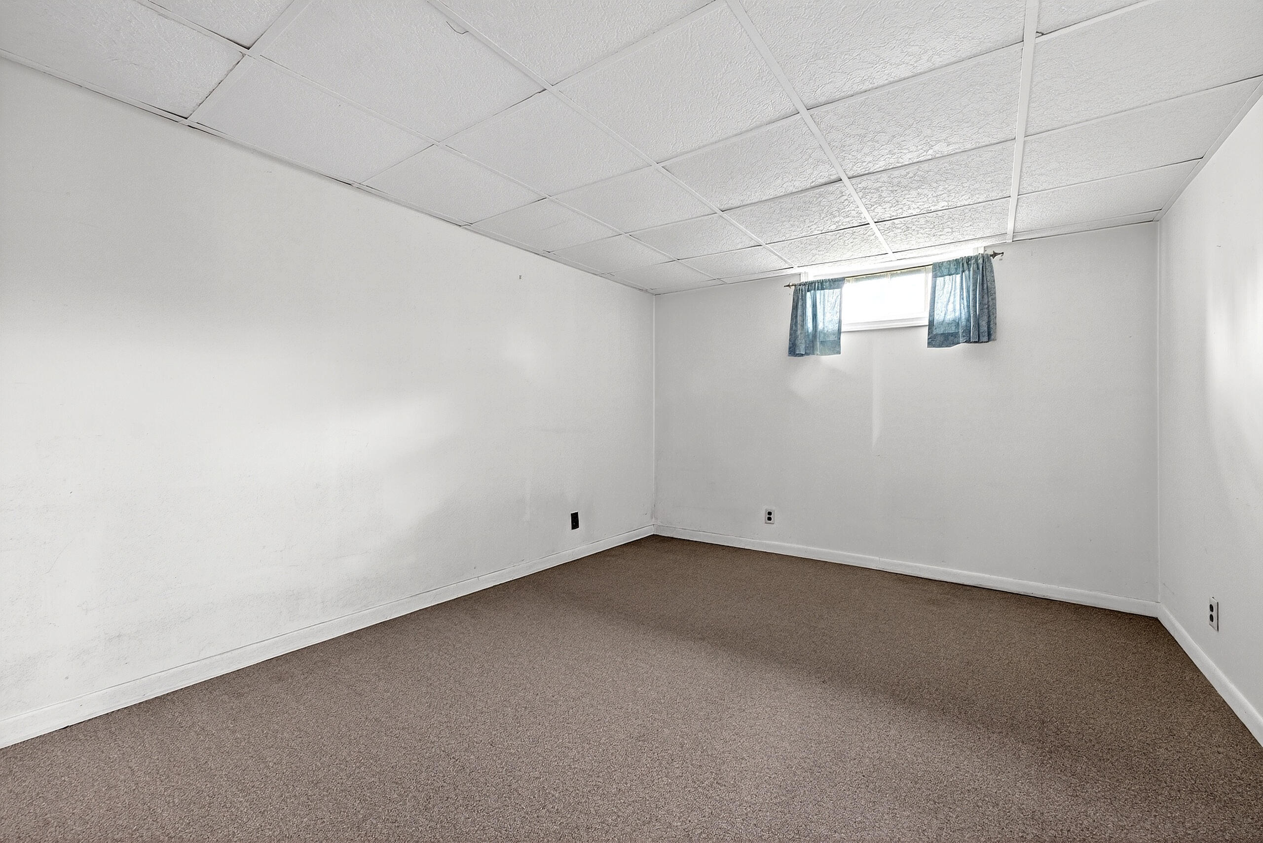 897 Riverside Drive Augusta ME 04330