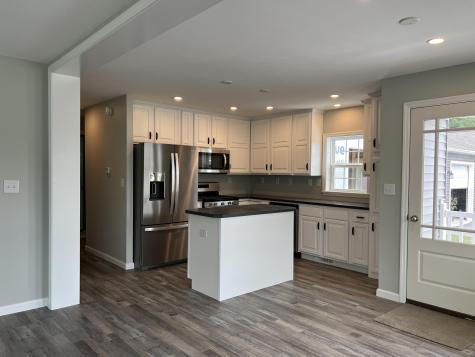 13 Mathew Way Scarborough ME 04074