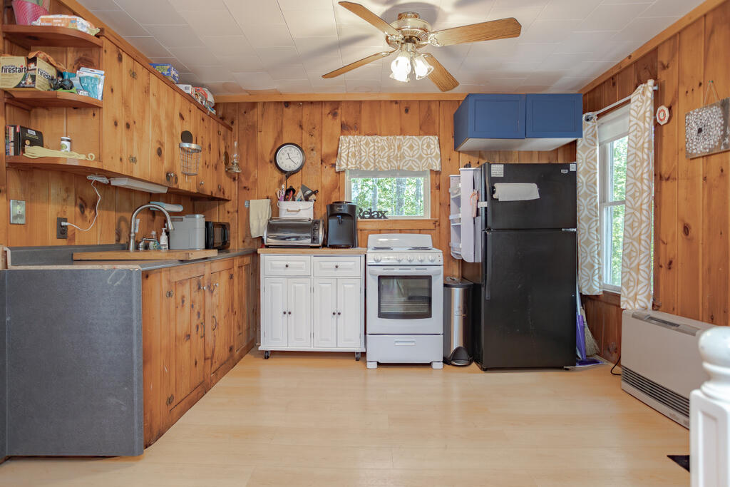 36 Blacks Lane Chesterville ME 04938