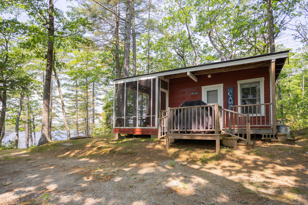 36 Blacks Lane Chesterville ME 04938