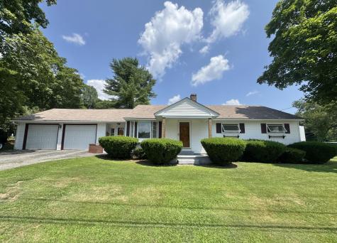 192 Fairview Avenue Auburn ME 04210