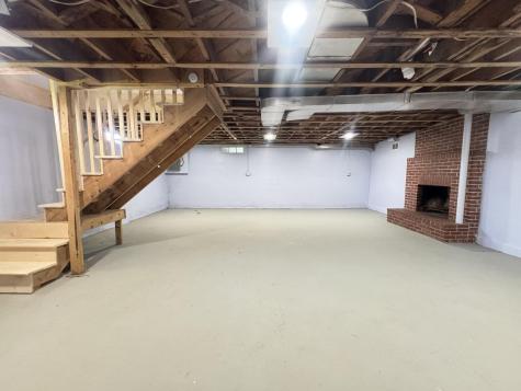 192 Fairview Avenue Auburn ME 04210