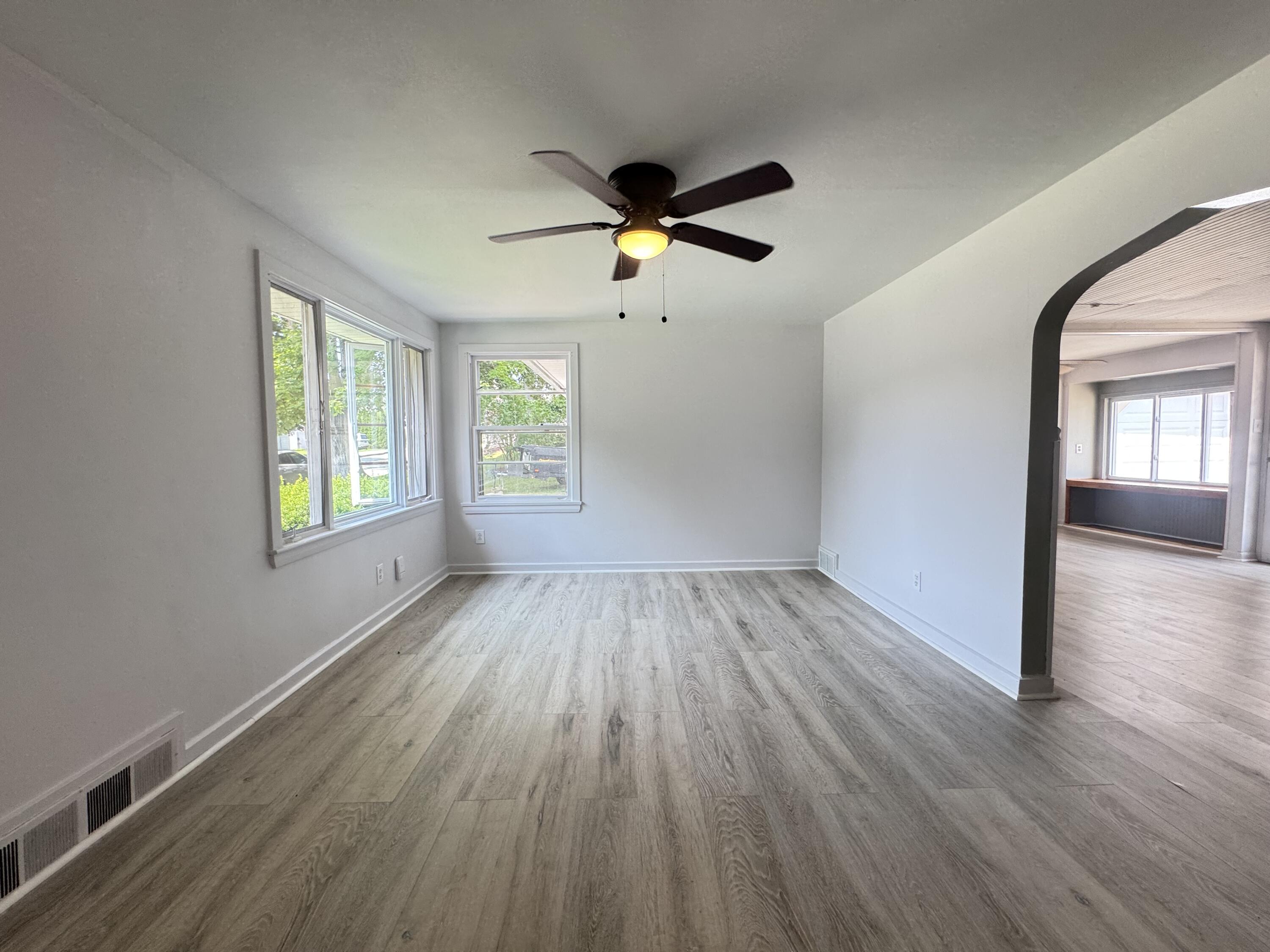 192 Fairview Avenue Auburn ME 04210