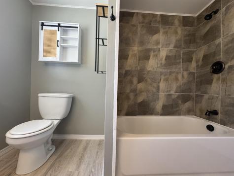 192 Fairview Avenue Auburn ME 04210