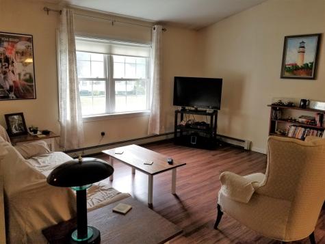 80 Oak Hill Road Auburn ME 04210