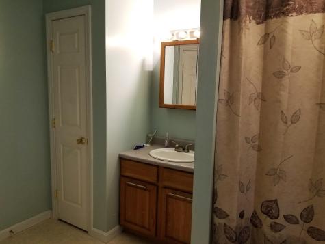 80 Oak Hill Road Auburn ME 04210