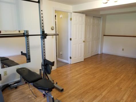 80 Oak Hill Road Auburn ME 04210